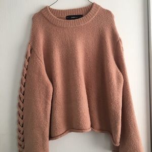 KNIT SWEATER OVERSIZED